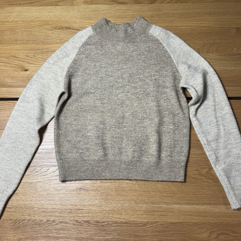 Women's Tan Soft Heartloom Sweater - Size XS
